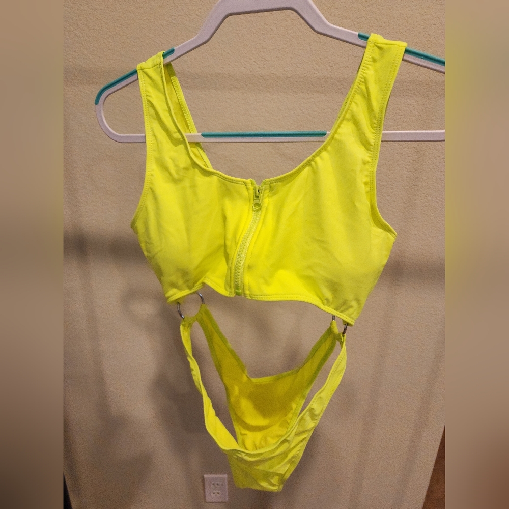 Neon Yellow one piece monokini with zipper front. Size XL.